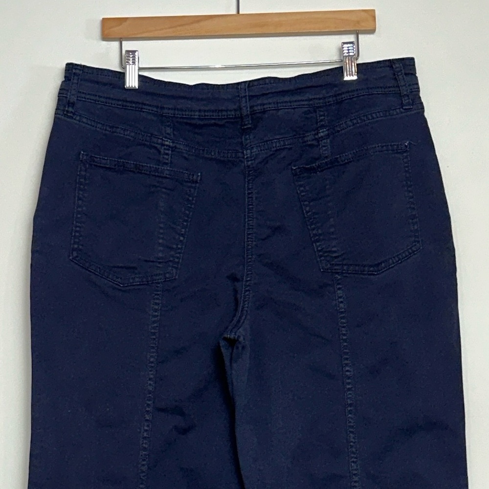 BODEN Wide Leg Chino Trouser in Navy - Picture 8 of 11